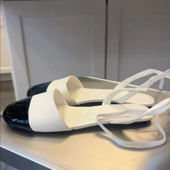 NWT SCHUTZ White and Black Two-Tone lace up Flat Sandals - Picture 5 of 9